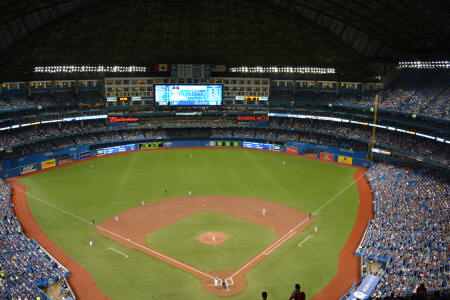 Rogers Centre, Toronto, Ontario - 2016  (Click for more pics...)